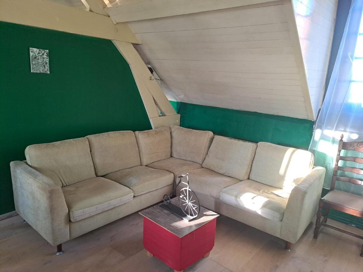 The Green Retromodern Duplex Appartement *